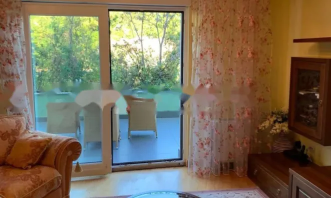 Недвижимость Четырехкомнатная квартира в центре: 9