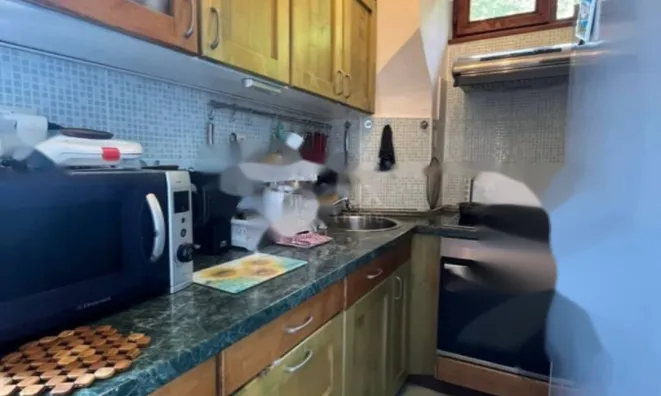 Недвижимость Двухкомнатная квартира Центр: 3