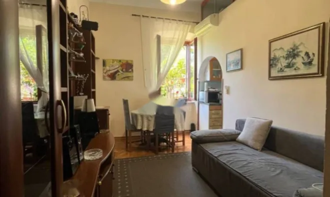 Недвижимость Двухкомнатная квартира Центр: 5