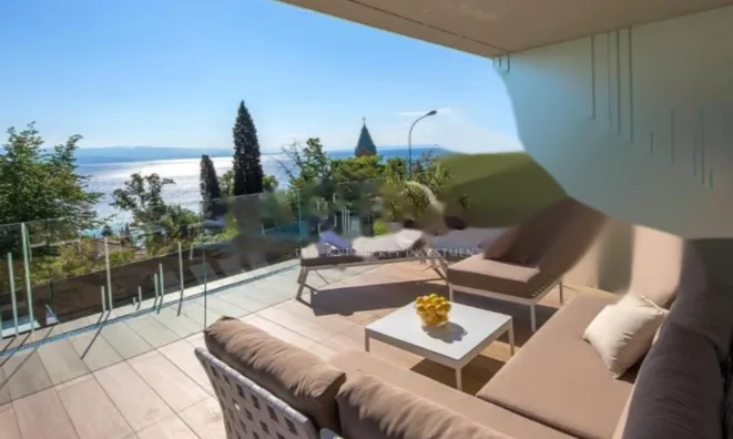 Недвижимость Трехкомнатная квартира в центре: 6