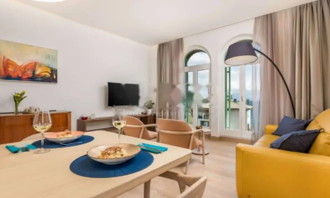 Недвижимость Трехкомнатная квартира Центр: 9