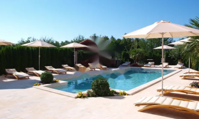 Недвижимость Семейный дом 505 м² Запад Опатия: 27