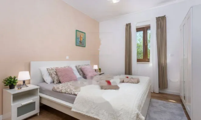 Недвижимость Трёхкомнатная квартира 178 м²: 13