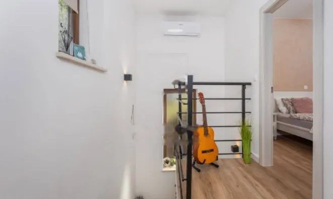 Недвижимость Трёхкомнатная квартира 178 м²: 14