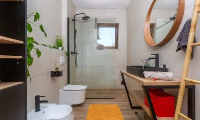 Недвижимость Трёхкомнатная квартира 178 м²: 15