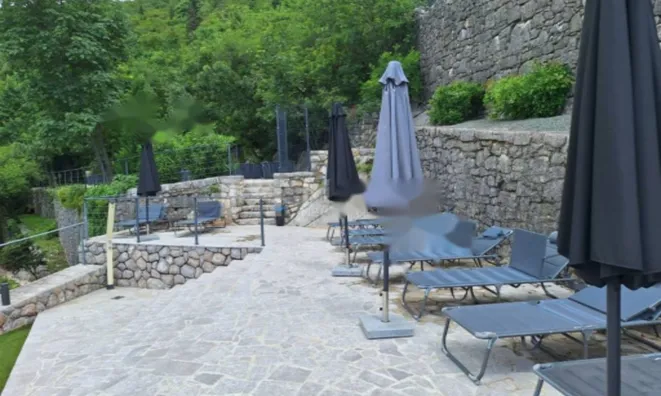 Недвижимость Трёхкомнатная квартира в центре: 13