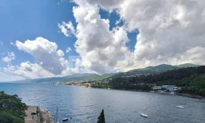 Недвижимость Трёхкомнатная квартира в центре: 18