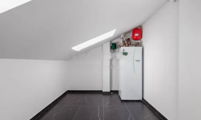 Недвижимость Четырехкомнатная квартира Центр: 13