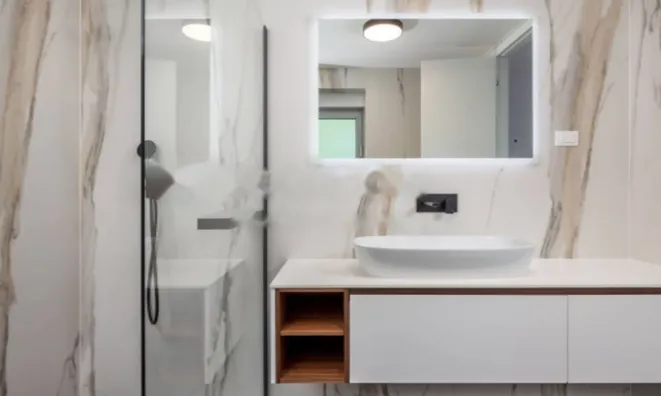 Недвижимость Четырехкомнатная квартира Центр: 16