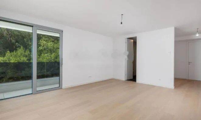 Недвижимость Четырехкомнатная квартира Центр: 18