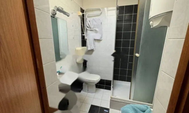 Недвижимость Трехкомнатная квартира в центре: 12