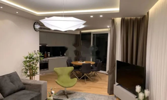 Недвижимость Семейный дом 641 м², Центр: 4