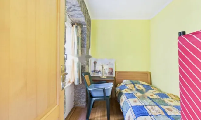 Недвижимость Трёхкомнатная квартира, центр: 6