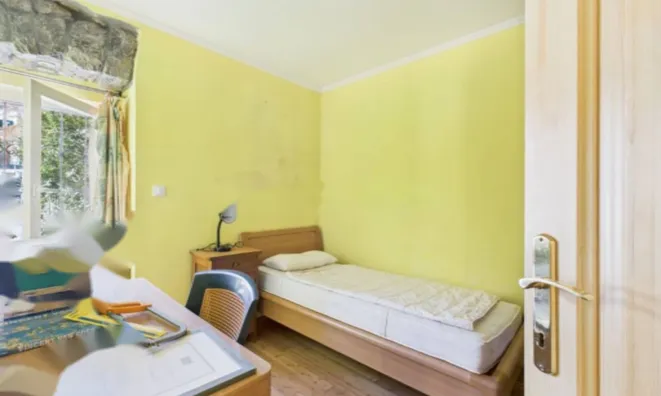 Недвижимость Трёхкомнатная квартира, центр: 7