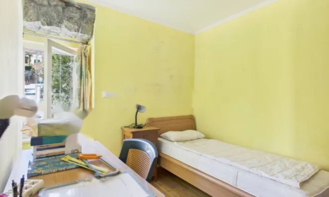 Недвижимость Трёхкомнатная квартира, центр: 8