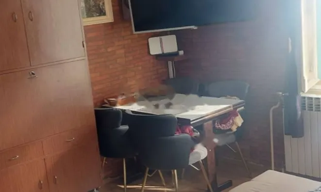 Недвижимость Трёхкомнатная квартира, Центр: 8