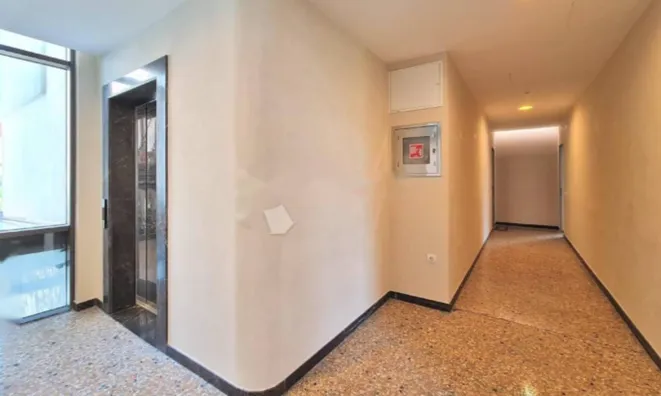 Недвижимость Трехкомнатная квартира Центр: 7