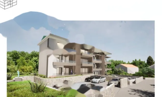 Недвижимость Трехкомнатная квартира в центре: 2