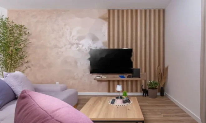 Недвижимость Трехкомнатная квартира Запад: 12