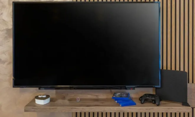 Недвижимость Трехкомнатная квартира Запад: 15