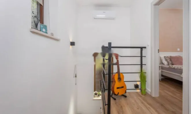 Недвижимость Трехкомнатная квартира Запад: 19