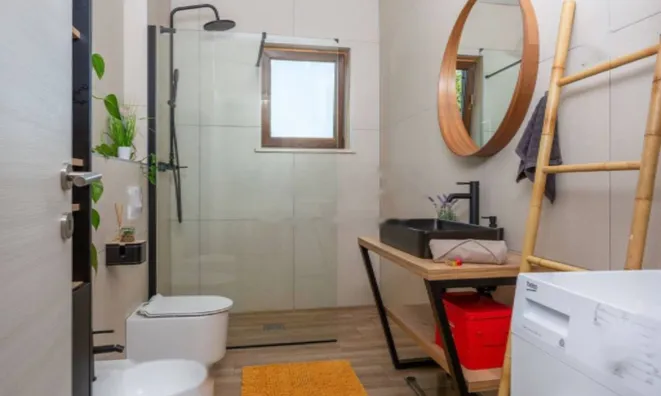 Недвижимость Трехкомнатная квартира Запад: 27