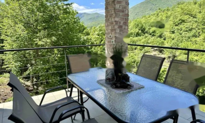 Недвижимость Трехкомнатная квартира Запад: 42