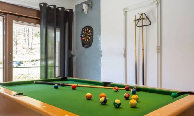 Недвижимость Трехкомнатная квартира Запад: 45