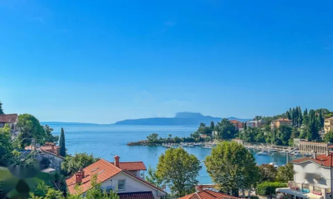 Недвижимость Семейный дом в центре Опатии: 1