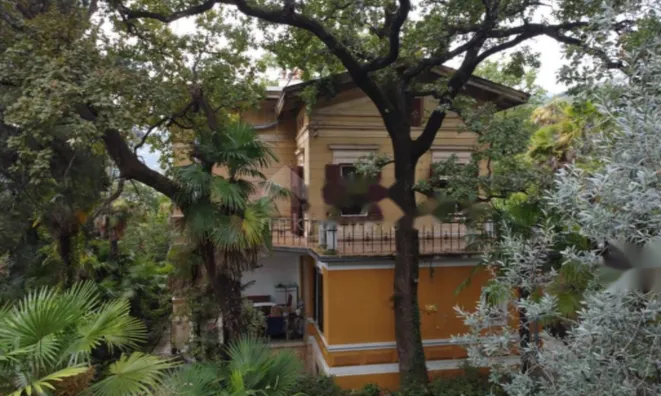 Недвижимость Четырехкомнатная квартира, Центр, Опатия: 13