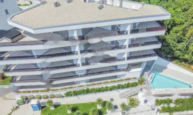 Недвижимость Четырехкомнатная квартира в центре Опатии: 1