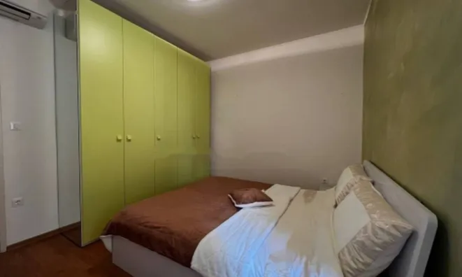 Недвижимость Двухкомнатная квартира, Центр: 10