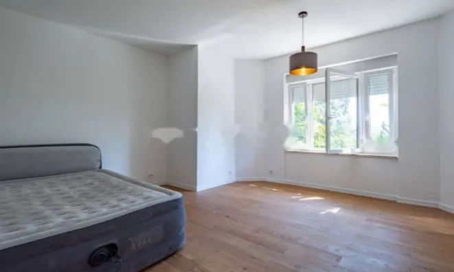 Недвижимость Четырехкомнатная квартира Центр: 13