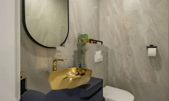 Недвижимость Четырехкомнатная квартира Центр: 16