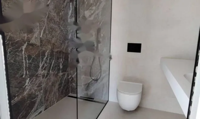 Недвижимость Двухкомнатная квартира Центр: 4