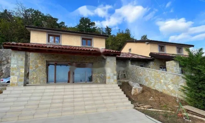 Недвижимость Семейный дом, центр Опатии: 2