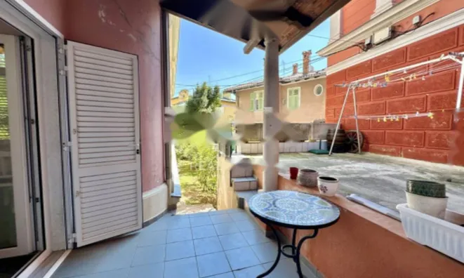 Недвижимость Четырехкомнатная квартира, Центр, Опатия: 22