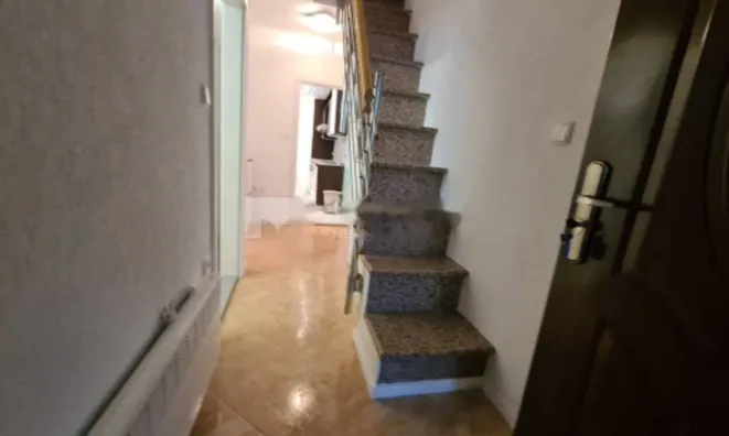 Недвижимость Четырехкомнатная квартира, центр, Опатия: 13