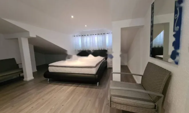 Недвижимость Четырехкомнатная квартира, центр, Опатия: 15