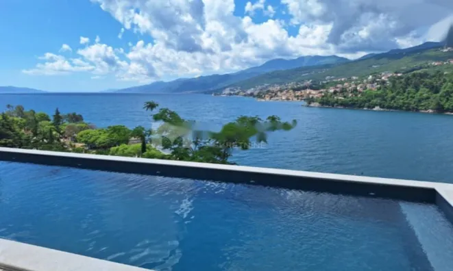 Недвижимость Четырёхкомнатная квартира в центре Опатии: 20