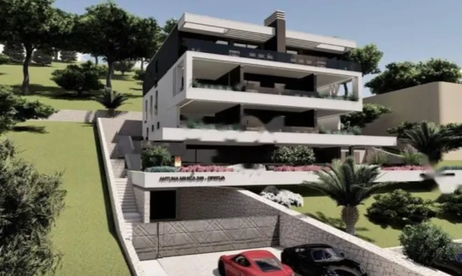 Недвижимость Четырехкомнатная квартира: 5