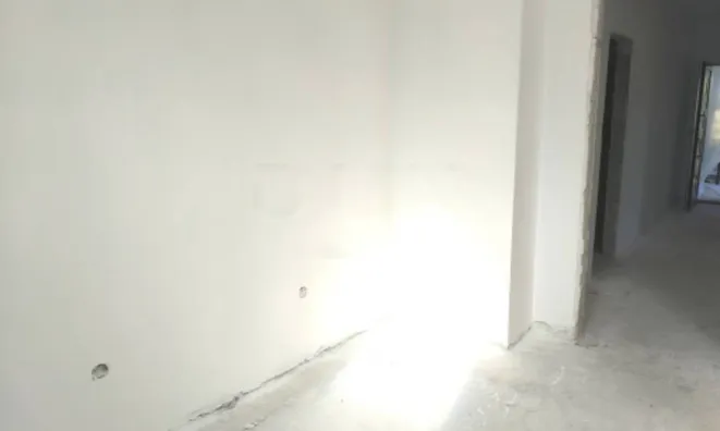 Недвижимость Трёхкомнатная квартира в центре: 4