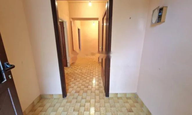 Недвижимость Трехкомнатная квартира Центр: 7