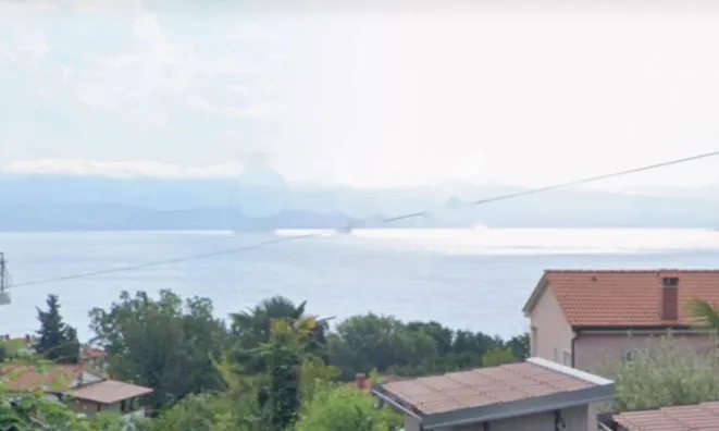 Недвижимость Двухкомнатная квартира в центре: 1