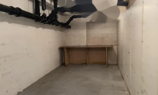 Недвижимость Офисное помещение Ледина: 4