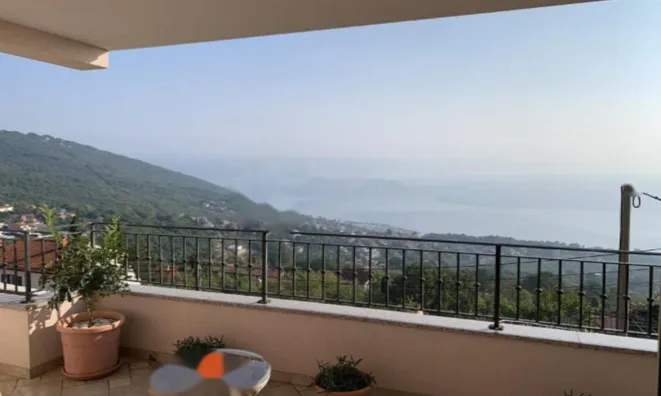 Недвижимость Трехкомнатная квартира центр Опатия: 2