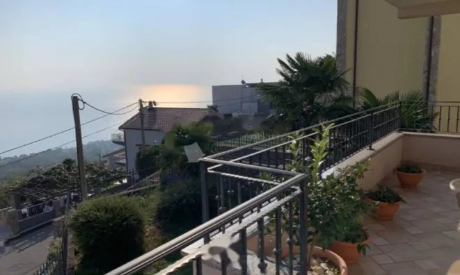 Недвижимость Трехкомнатная квартира центр Опатия: 3