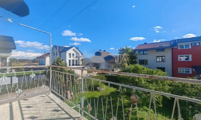 Недвижимость Дом с террасой Брод.: 12