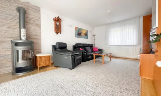 Недвижимость Дом, Чешница, Состро: 8