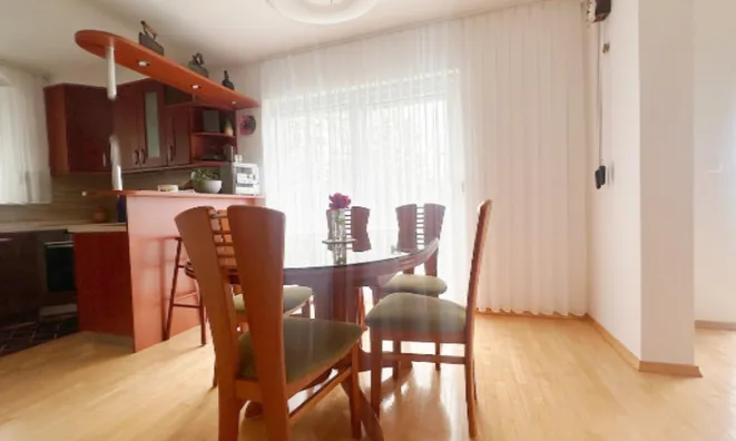 Недвижимость Дом, Чешница, Состро: 13